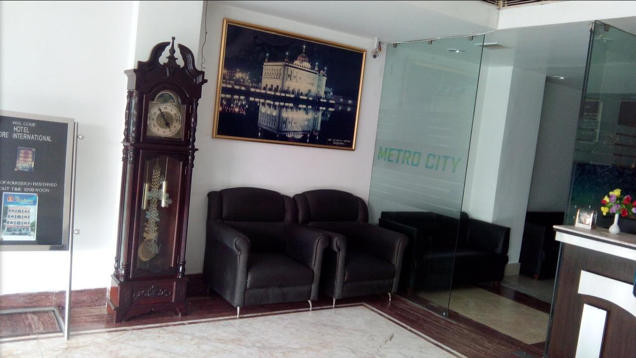 Oyo 16415 Hotel Kishore International Amritsar Exteriör bild
